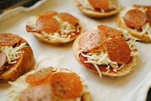 pizza, pizza bagel bites, homemade-960896.jpg